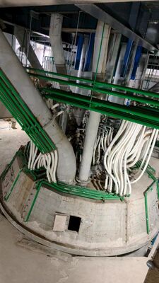 เตาหลอมเหล็กแมงกานีสคาร์บอนปานกลาง 10000KVA พร้อมระบบควบคุมอิเล็กโทรดอัตโนมัติ PLC